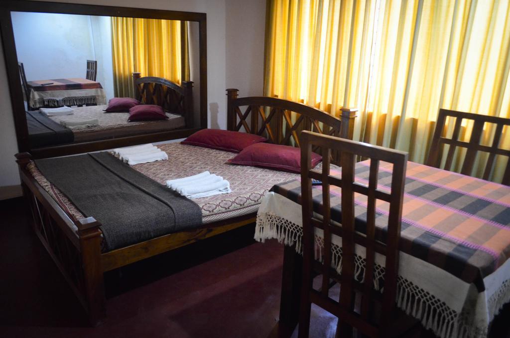 Yoho Mount Waves Hotel Colombo Kamer foto